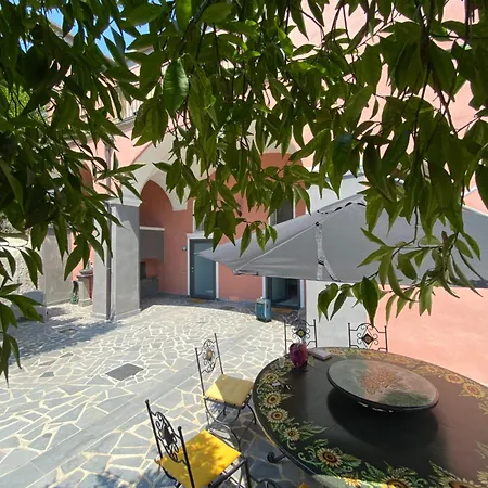 Palazzo D'aquino بوسكوريليه